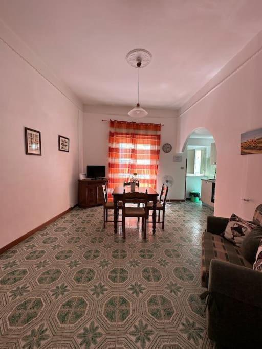 팔레르모 Passiu House 아파트 외부 사진